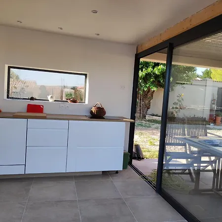 La Maison Des Romarins D'hotes Cosy Climatisees Piscine Cuisine Aigremont